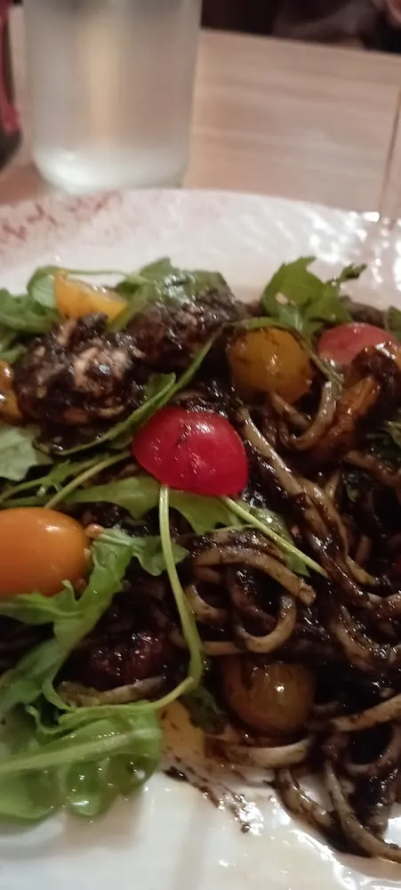 Linguine Aux Gambas Encre de Seiche